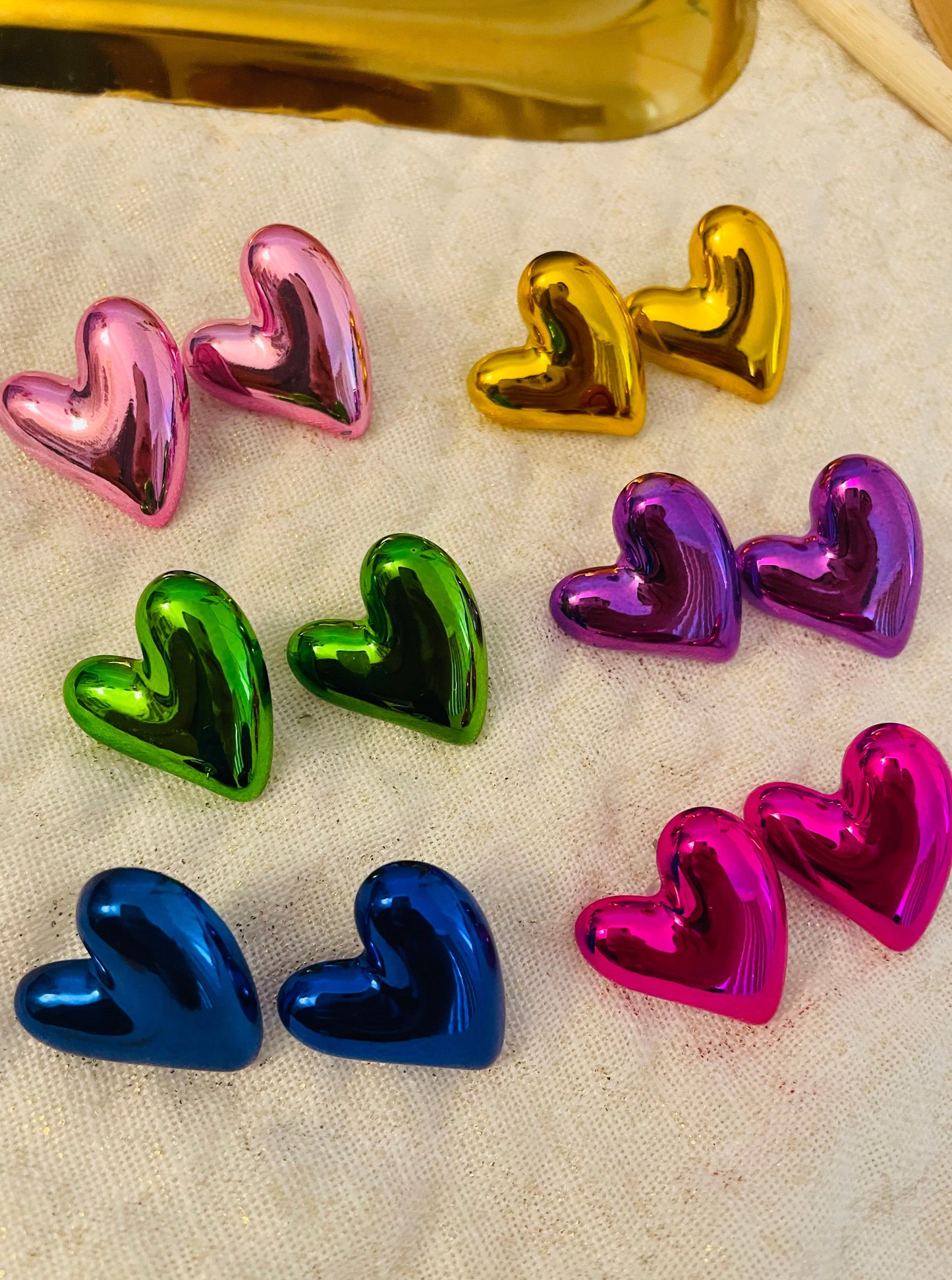 Bulky Heart Stud