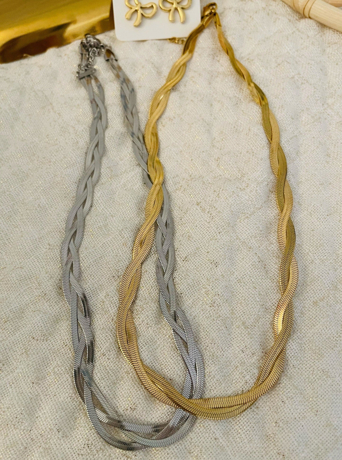 Venus Necklace