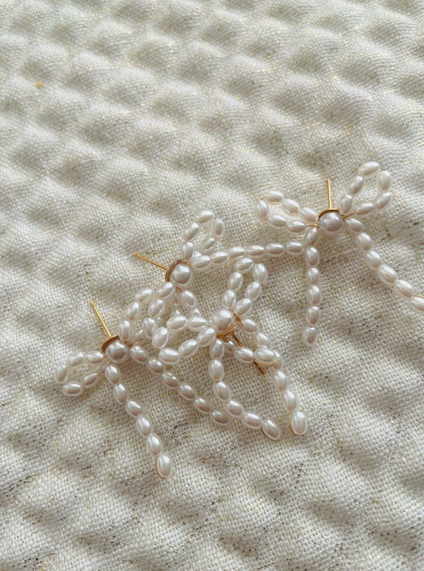 Bow Pearls Earrings